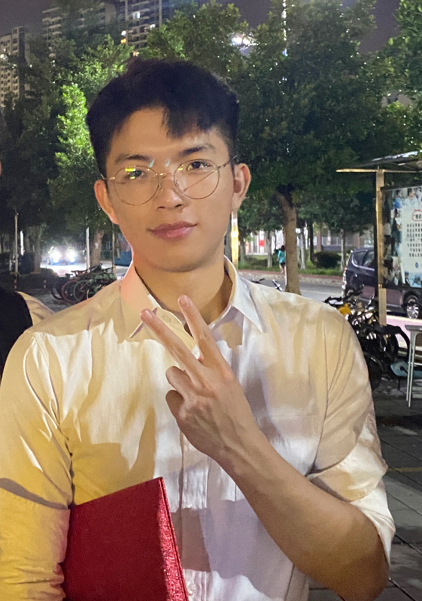 黄睿 办公室副部长.jpg